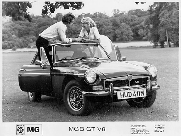 factory MGB GT V8 press release photo 240573