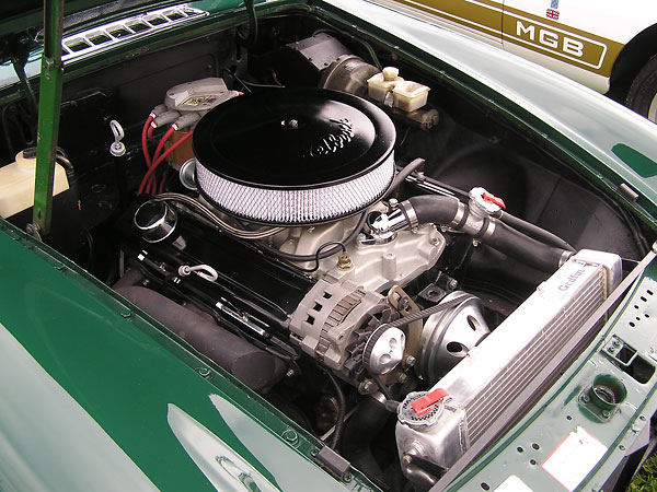 Hal Nassar's MGB V8 (engine compartment)
