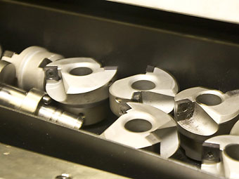 milling cutters for valve seats