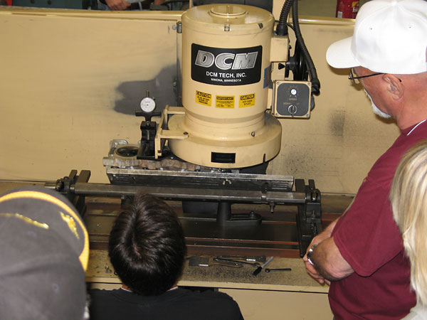 Measuring the slope of the cylinder head.