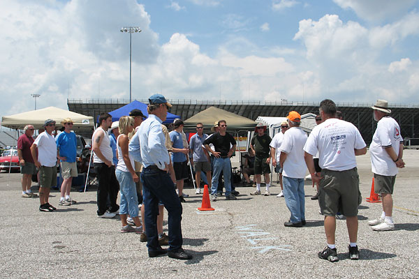 Barry Rowe conducts a brief but very helpful drivers meeting.