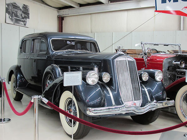 1936 Pierce-Arrow V12 Berline