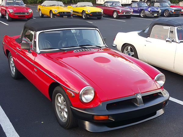 Eddie Cole's MGB with Ford V8 - Indiana