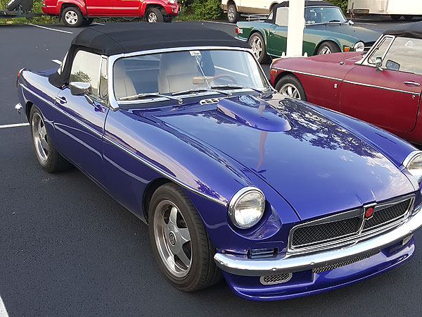 Mike Moor's 1978 MGB with Buick 300 V8 - Angola, Indiana