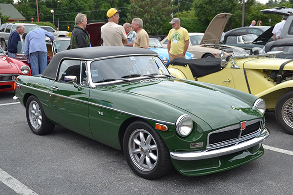 Jim Miller's 1978 MGB with Buick V8