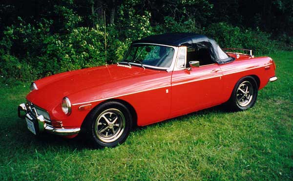 Andrew's MGB with Ford 302cid V8