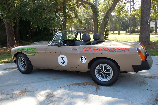 Barry Strugnell's 1979 MGB with Chevy 3.4L V6 Engine