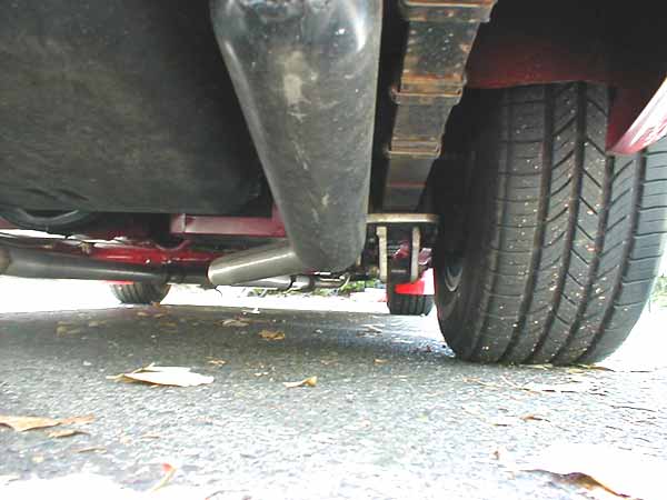 Custom traction links MGB V8