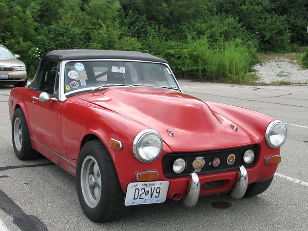 Bill Young's 1973 MG Midget with 1987 Chevy 28L V6 MPFI