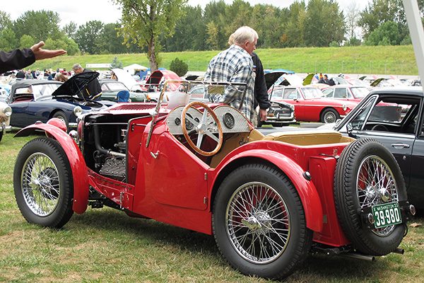 Brian Laine's J2 on display at Portland Oregon's 2016 All British Field Meet