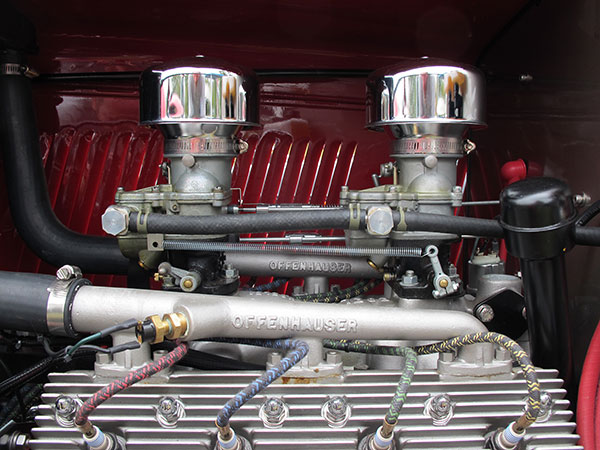 Dual Stromberg 81 (0.81 inch venturi) carburetors.