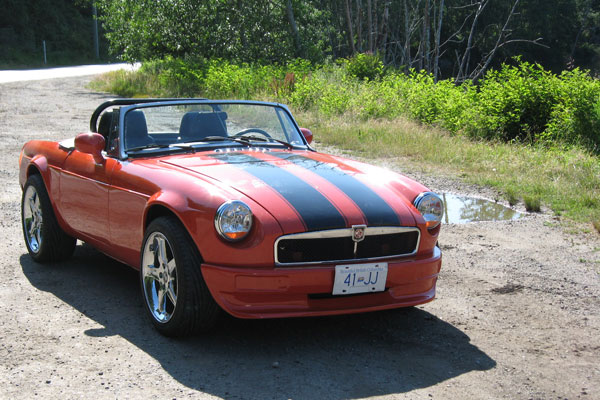 http://www.britishv8.org/MG/BruceMills/BruceMills-MGB-JD.jpg