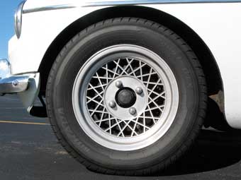 Mirada Sport GTX 205/60/R14 tires