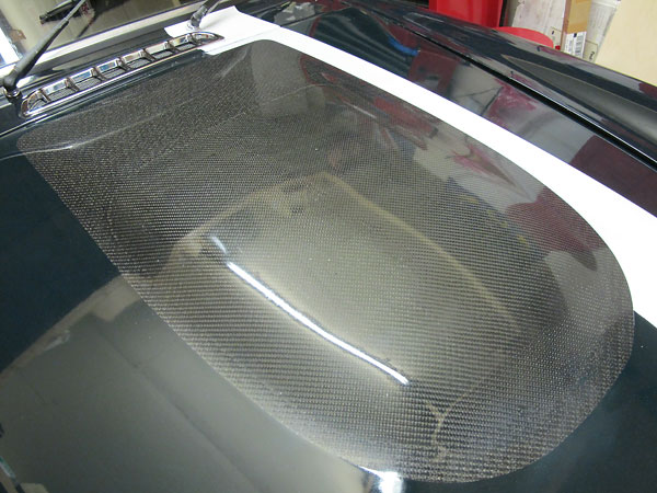 Carbon-fiber hood for MGB