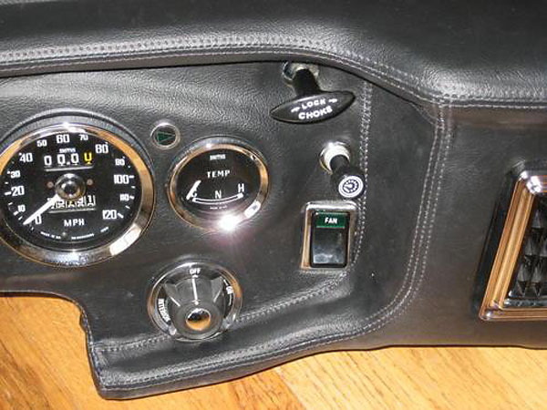 factory V8 tachometer