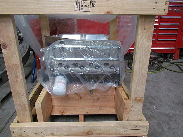 Ford Racing crate engine part number M-6007-X302.
