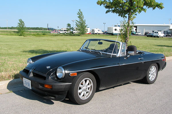 Dave Burstyn's 1977 MGB with Rover 3.5L V8