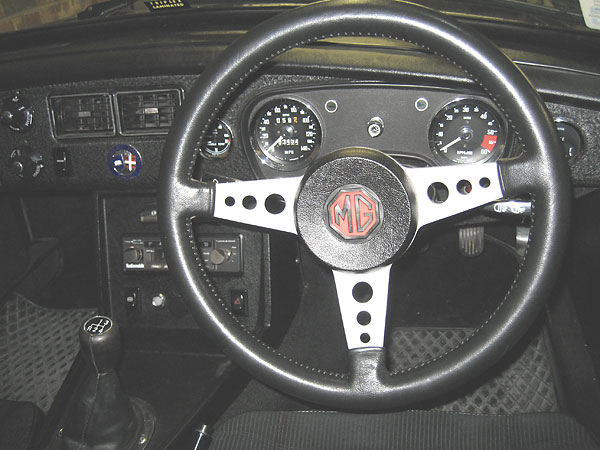 MGB LE steering wheel