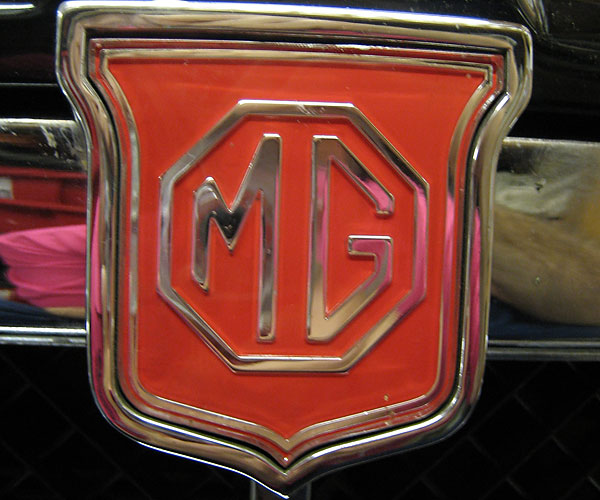 MG octagon grille badge