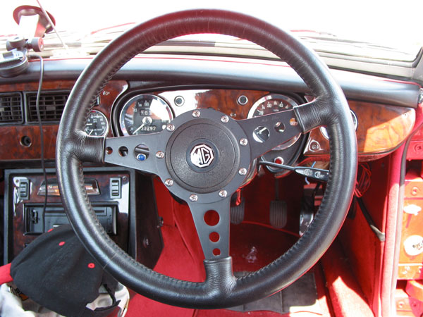 leather steering wheel