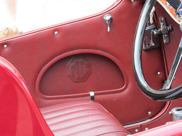 MG P-type doors have built-in glove pockets.