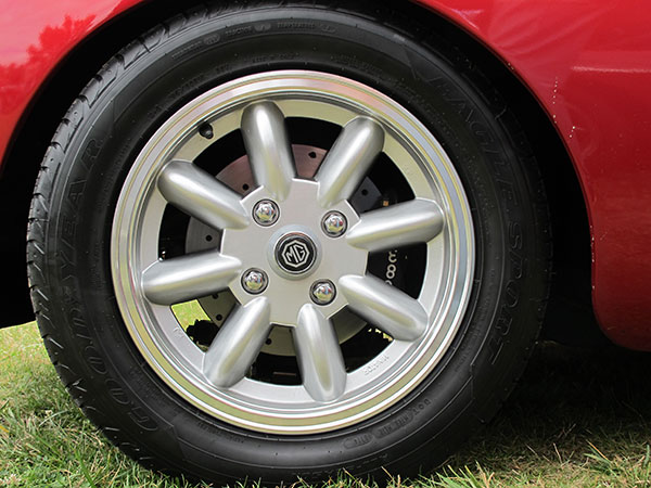 Minator (KN Wheels Ltd.) eight spoke aluminum wheels, size 15x5.5J.