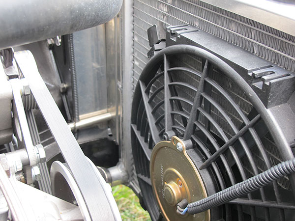 Electric cooling fan.