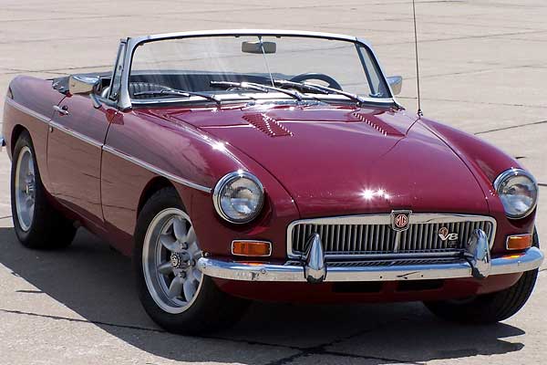 Graham Creswick's 1976 MGB with Ford 302 V8