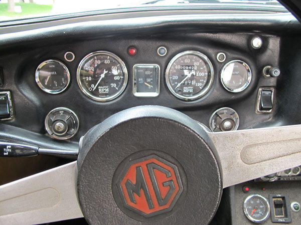 AutoMeter tachometer (0-7000rpm) and speedometer (0-120mph).