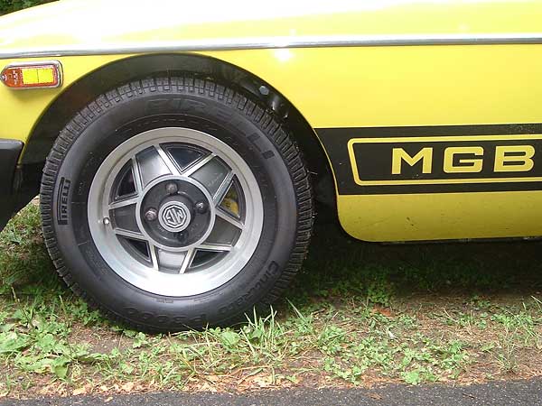 Pirelli tires on MGB-LE wheels
