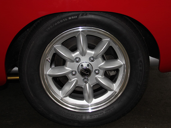 Champiro VP1 tires, size 195/60R15.