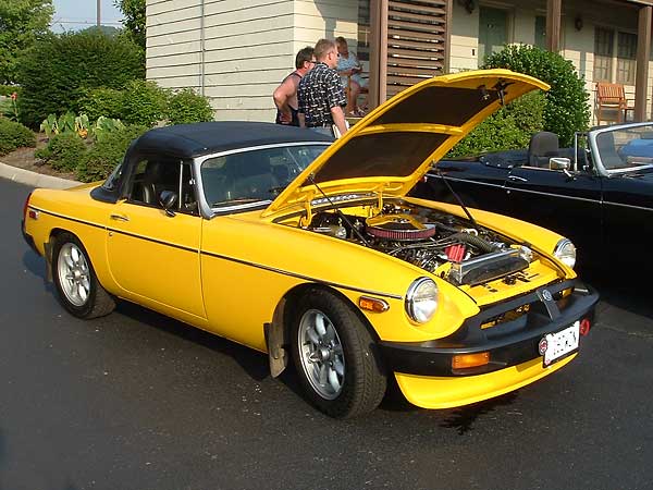 Jim Fisher's 1977 MGB with Buick 215 V8