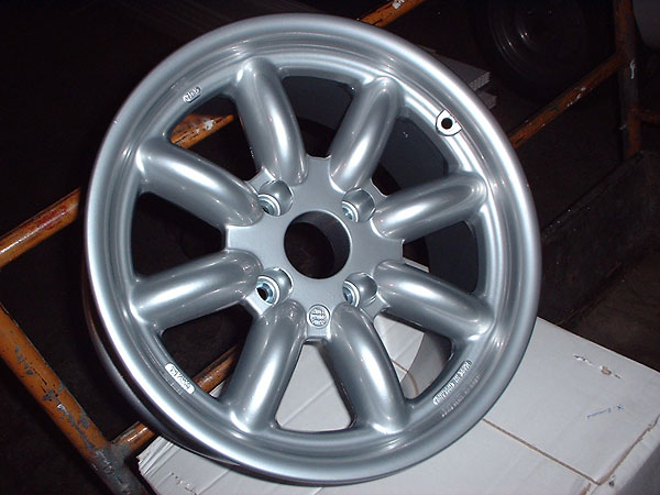 Special ordered Compomotive (15x7J) wheels.