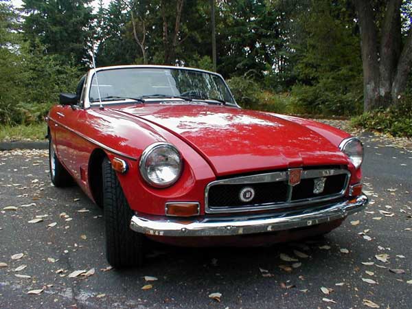 Ken Bottini's MGB with Rover 3.5L V8