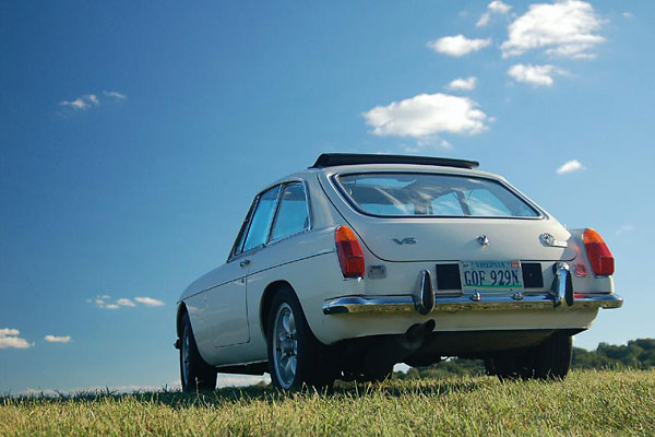 MGB GT V8 tailgate badge