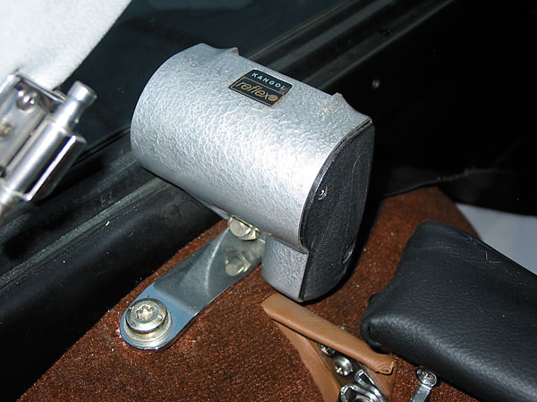Kangol Reflex retracting seat belt