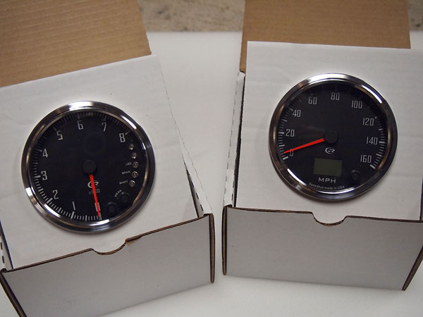 Speedhut GPS speedometer and matching tachometer.