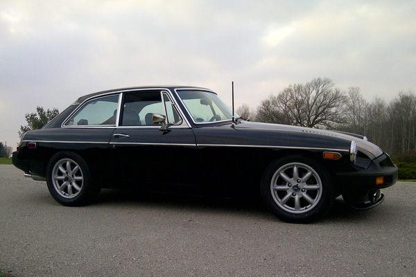 Martyn Harvey's 1974.5 MGB GT with Ford 302cid V8