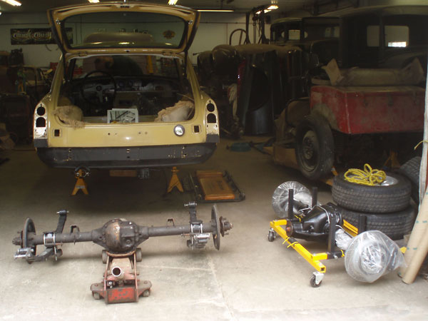 Original Salisbury axle at left. Ford 8.8 axle at right.