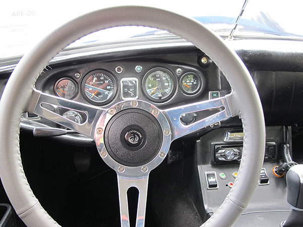 Flashpower Classic full leather steering wheel.