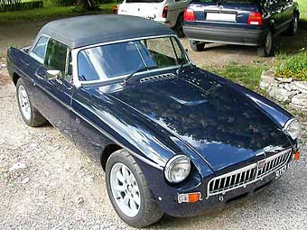 Michel Wirtz's MGB, with Rover 3.5L V8