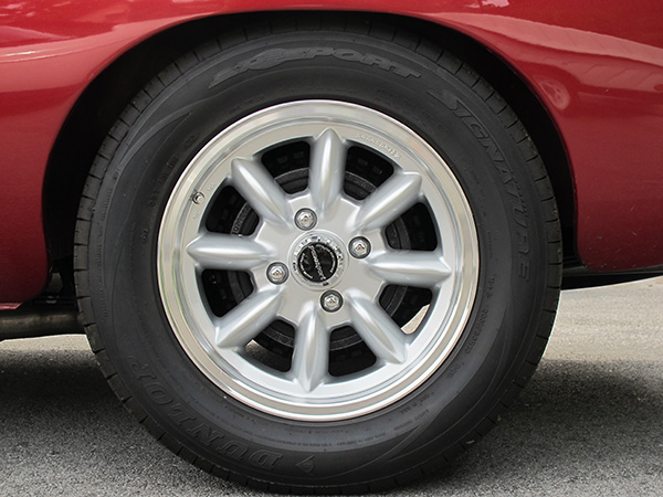 Dunlop SP P205/65R15 tires.
