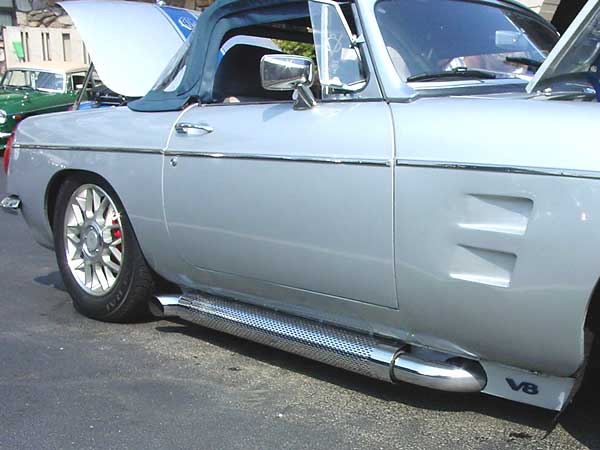 MGB V8 side pipes