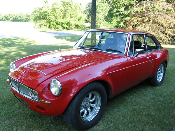 Mike Maloney's 1974 MGB-GT with 3.9L Rover V8