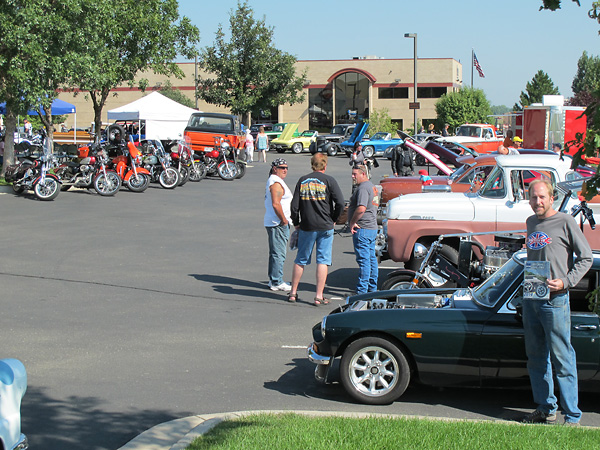 Humdinger Vintage Car Show at Mile High Harley-Davidson - August 30, 2014