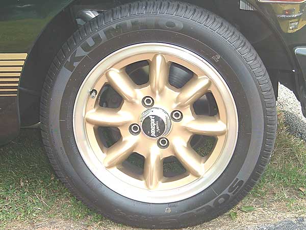 Panasport Wheels, Kumho tires