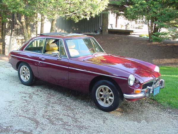 Paul Schils 1973 MGB-GT with Buick 215 V8 Engine