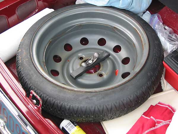 Saab compact spare tire and wheel