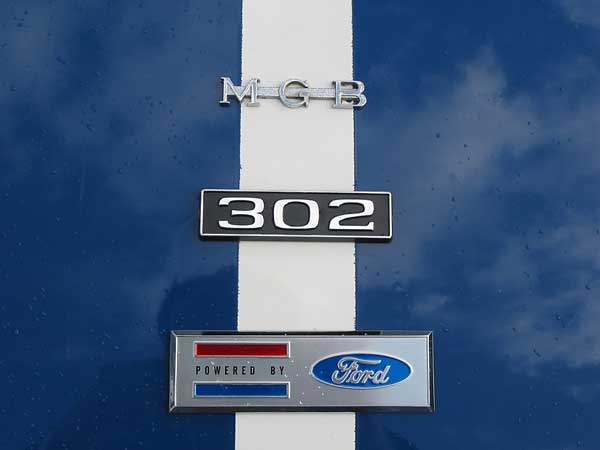Powered-by-Ford badge