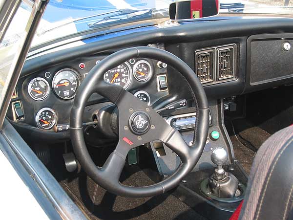 sculpted leather wrapped steering wheel